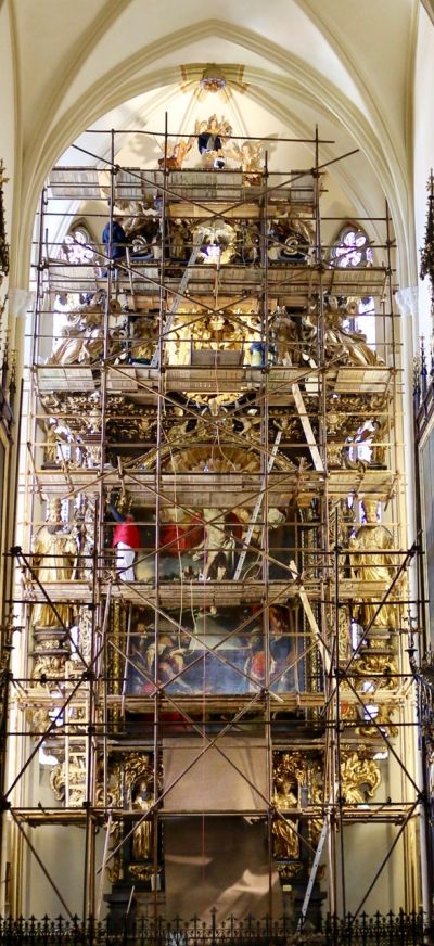 Renovace hlavního oltáře v klášterním kostele