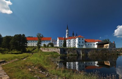 Stanovisko Cisterciáckého opatství Vyšší Brod k mediálním zprávám o restituci majetku vyšebrodského kláštera
