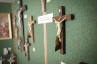 Kříže vyráběné vyšebrodskými mnichy