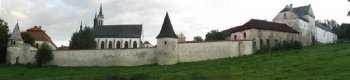 Panoramic view of the monastic complex with the medieval fortification