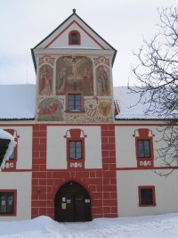 Pohled na vstup u vrátnice kláštera