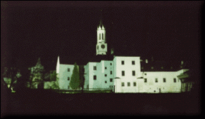 Pohled na klášter v noci