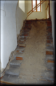 Ruinierte Treppe im Konventsgebäude